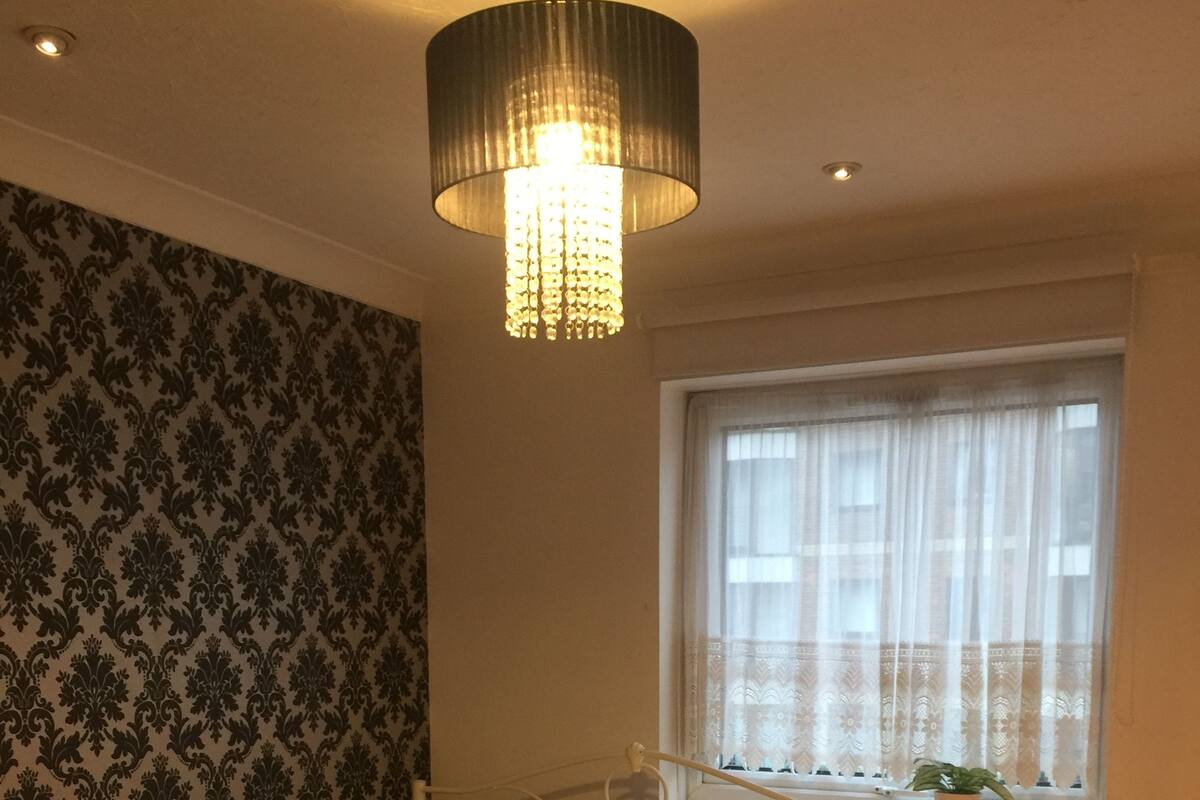 Premium bedding, desk, iron/ironing board, free WiFi