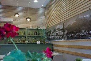 Bar (on property) - Marianna Hotel (Alexandroupoli)