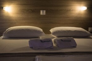 Double or Twin Room | Minibar, in-room safe, soundproofing, cribs/infant beds - Marianna Hotel (Alexandroupoli)