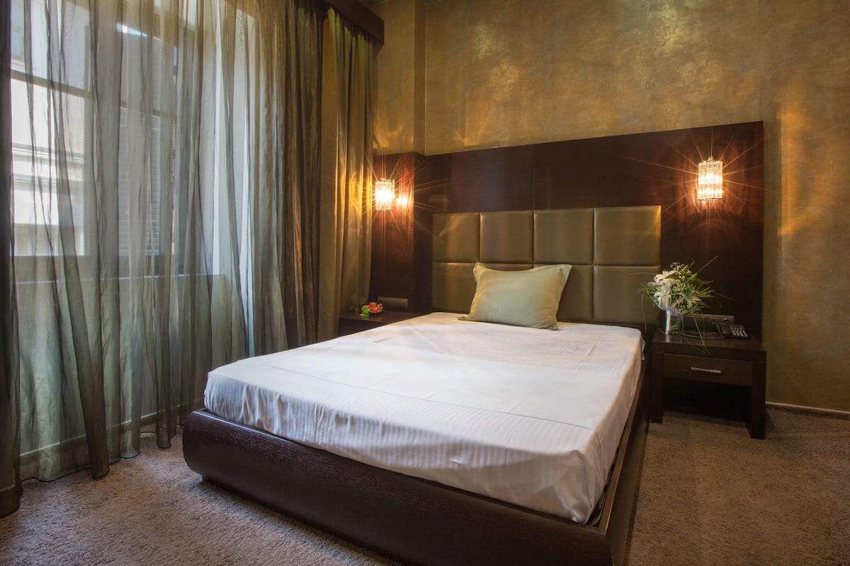 Minibar, in-room safe, free cots/infant beds, free WiFi