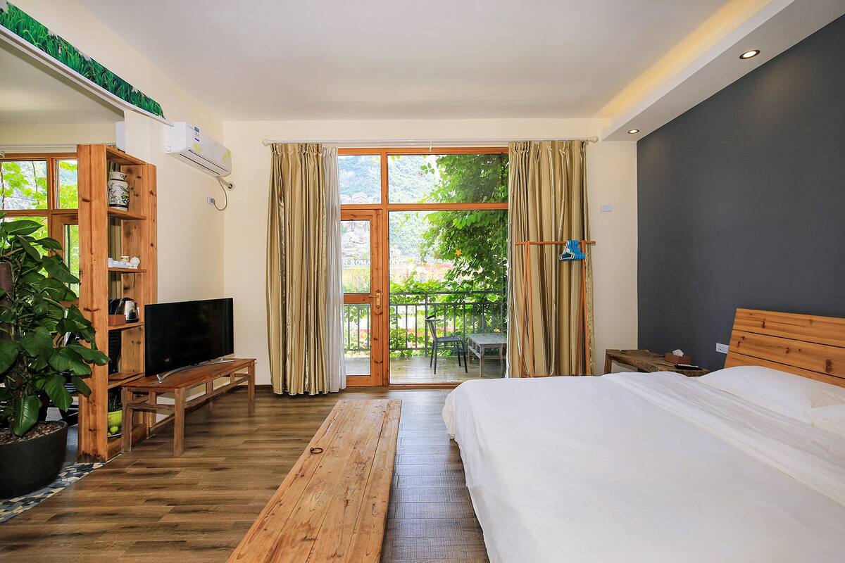 Desk, blackout curtains, iron/ironing board, free WiFi