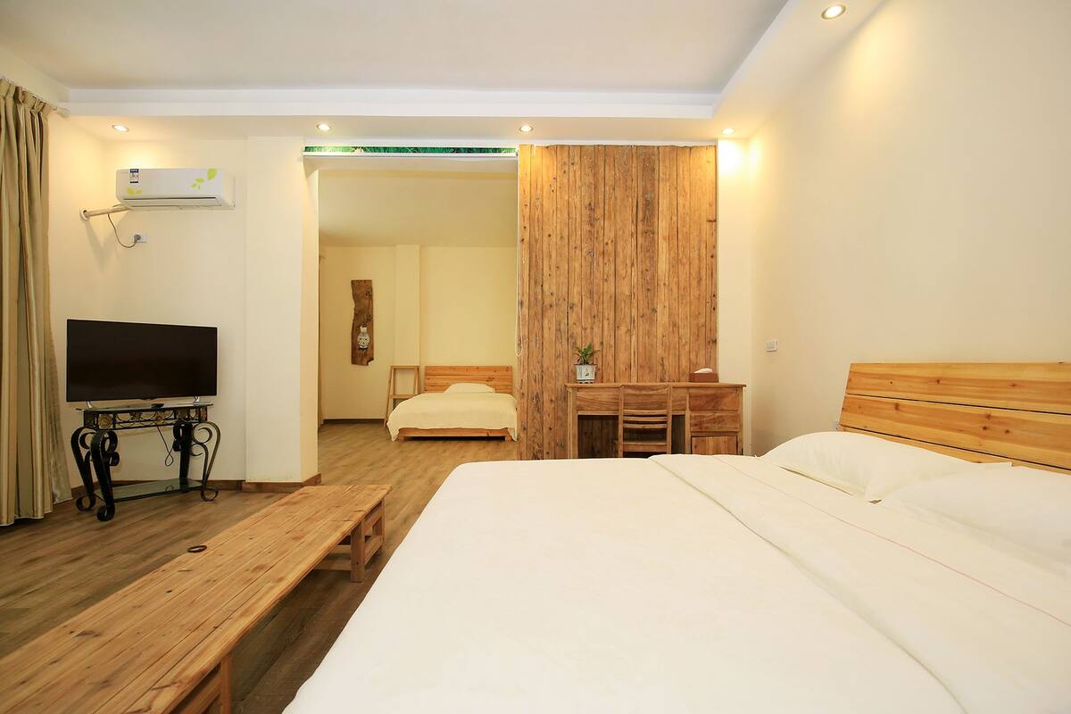 Desk, blackout curtains, iron/ironing board, free WiFi