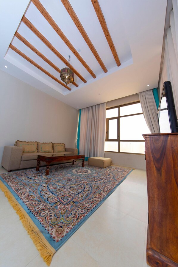 Sand Suite | Premium bedding, pillowtop beds, minibar, desk - Thousand Nights Camp (Bidiya)