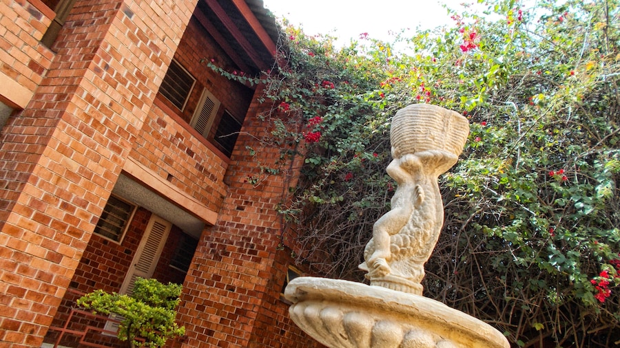 Ndeke Hotel