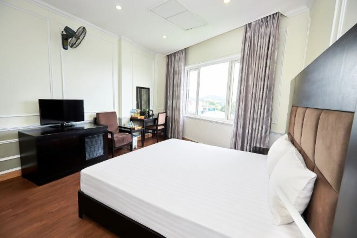 Hollywood Double Room