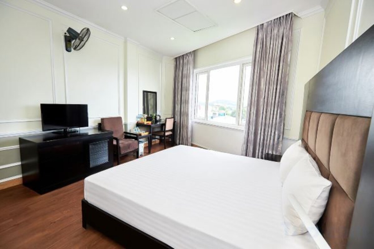 Hollywood Double Room