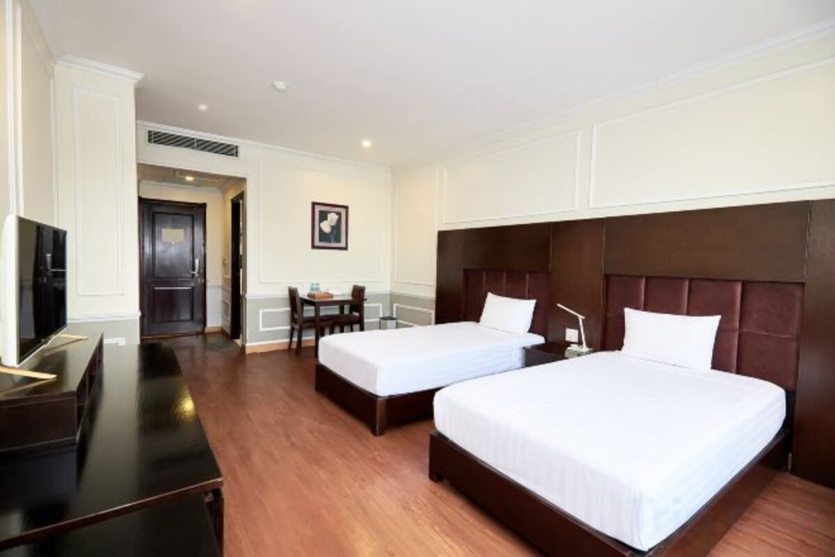 Hollywood Twin Room