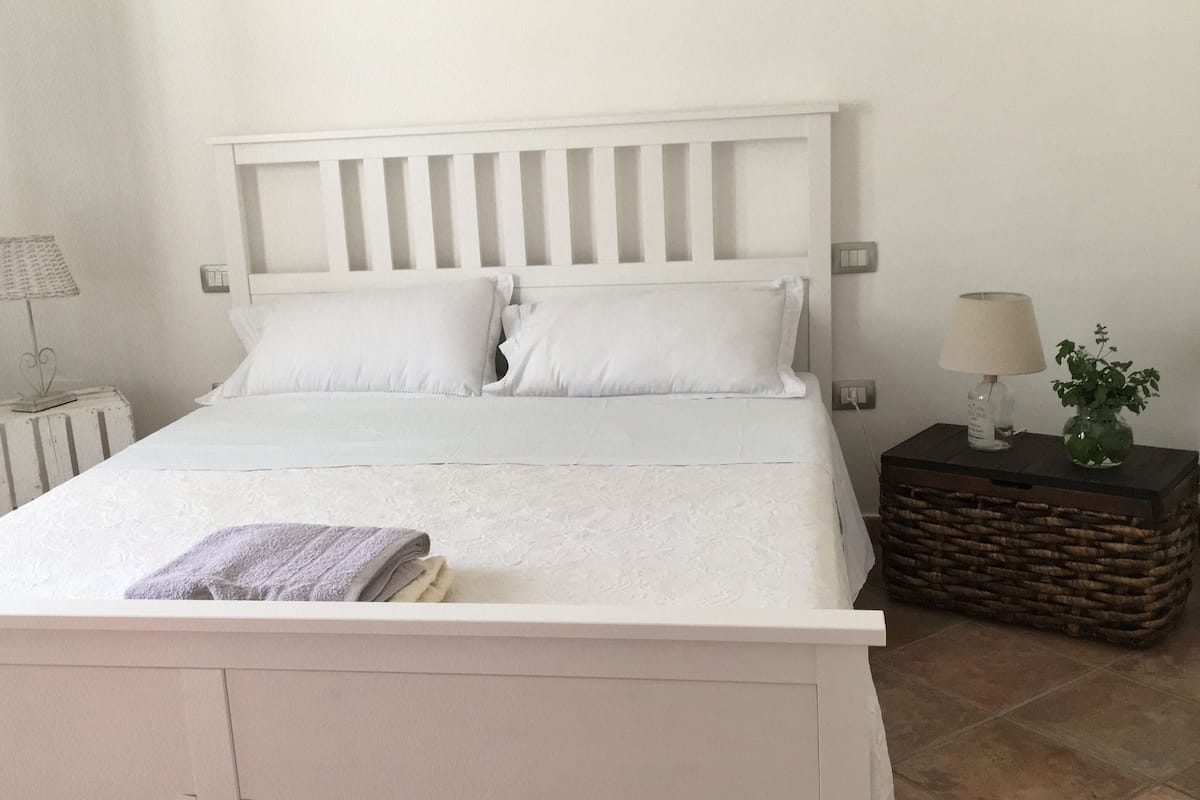 Kamar Double Deluks (La casetta) | Selimut bulu angsa, minibar, dan setrika/meja setrika