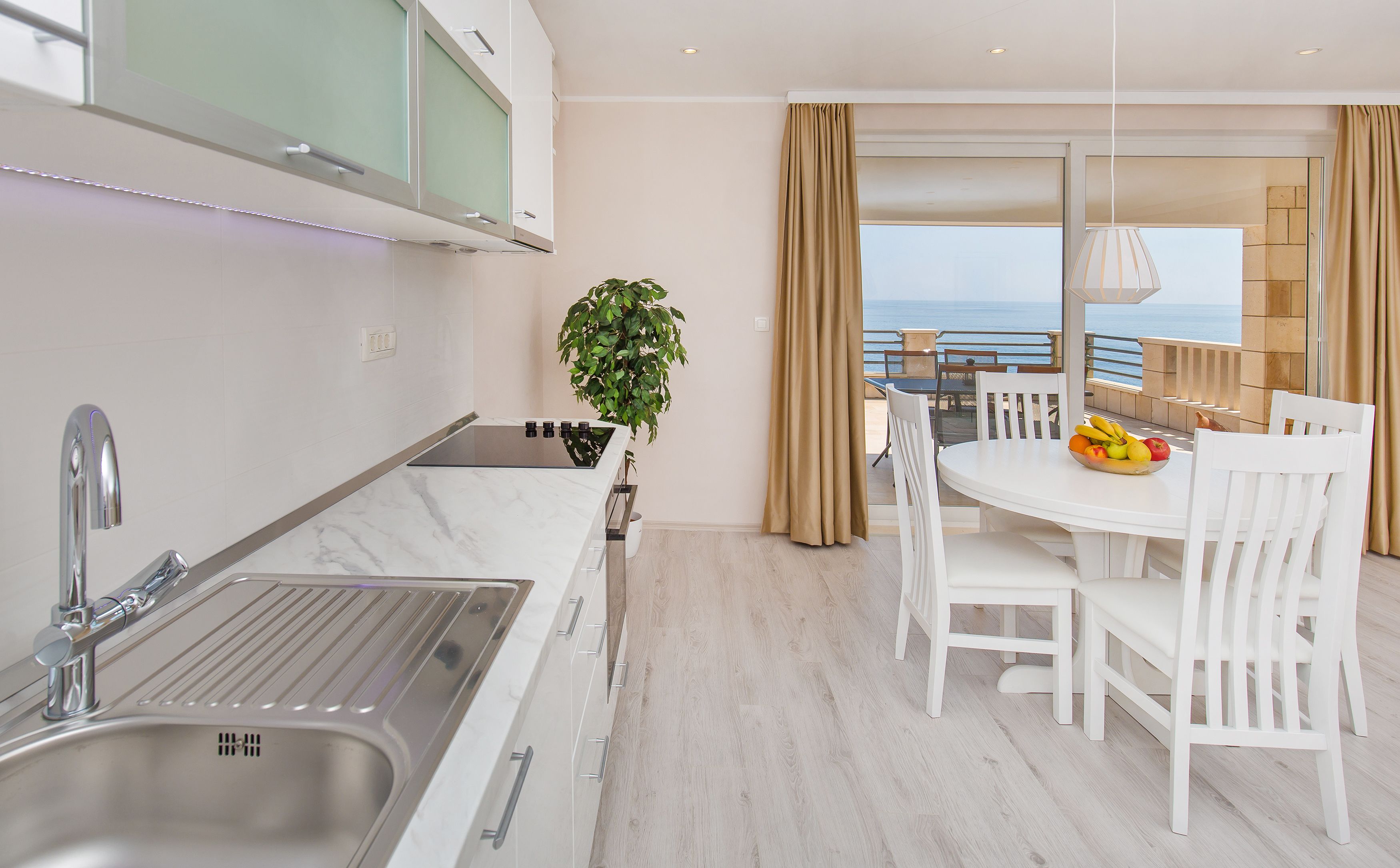 Apartment, 1 Schlafzimmer, Terrasse, Meerblick | Eigene Küche | Kühlschrank, Ofen, Herdplatte, Wasserkocher mit Kaffee-/Teezubehör