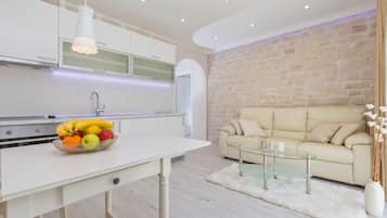 Apartment, 1 Bedroom, Terrace, Partial Sea View | Living room