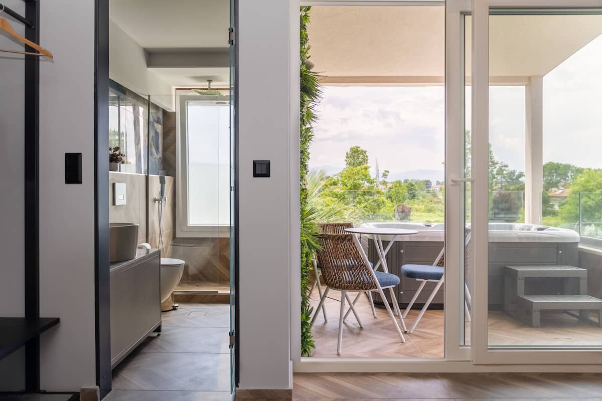 blue suite with pool & mountain olympus view | 1 bedroom, premium bedding, in-room safe, desk