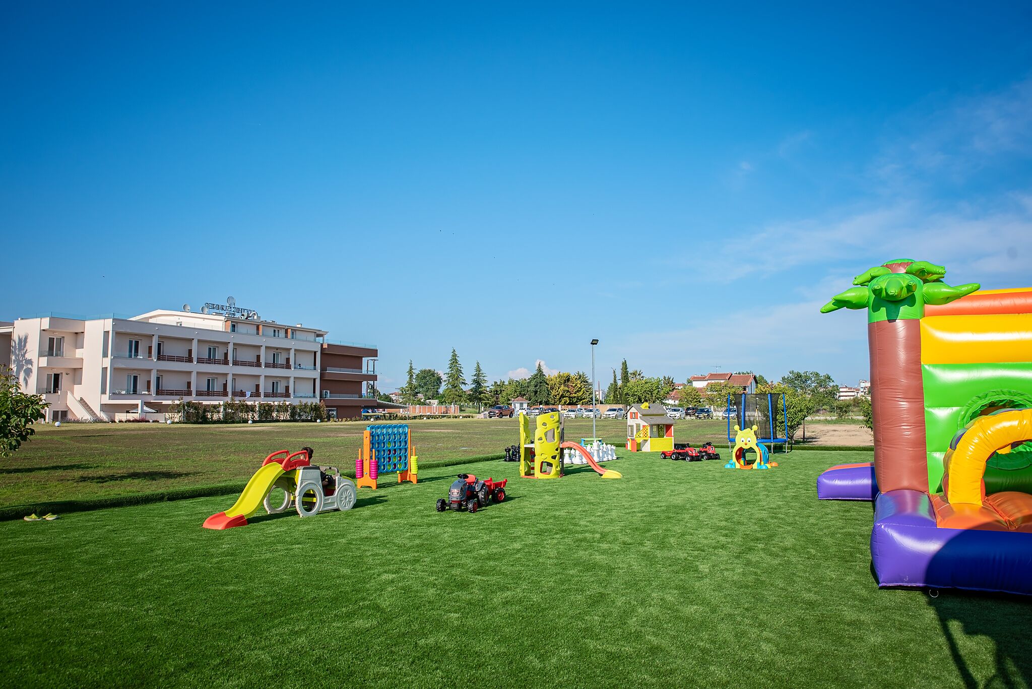 children’s play area – outdoor