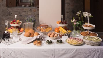 Desayuno continental incluido todos los días