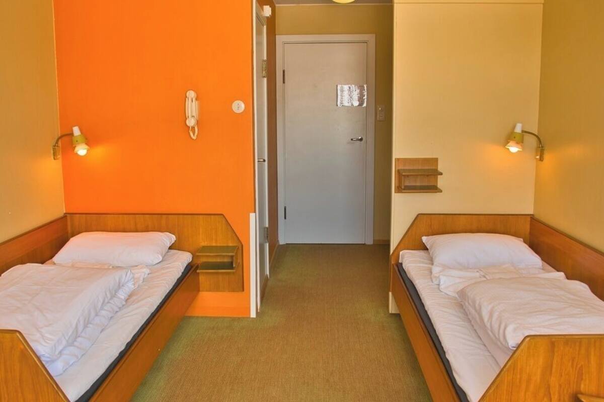 twin room | 1 bedroom, blackout curtains, iron/ironing board, cots/infant beds