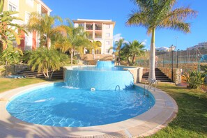 Outdoor pool - Apartamento CasaTuris Bonalba Golf (Mutxamel)
