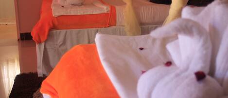 Phòng | Truy cập Internet không dây miễn phí, bộ trải giường