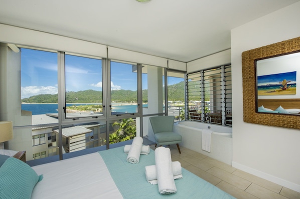 Superior Apartment, 2 Bedrooms, Pool Access, Ocean View | 2 bedrooms, iron/ironing board, cribs/infant beds, rollaway beds