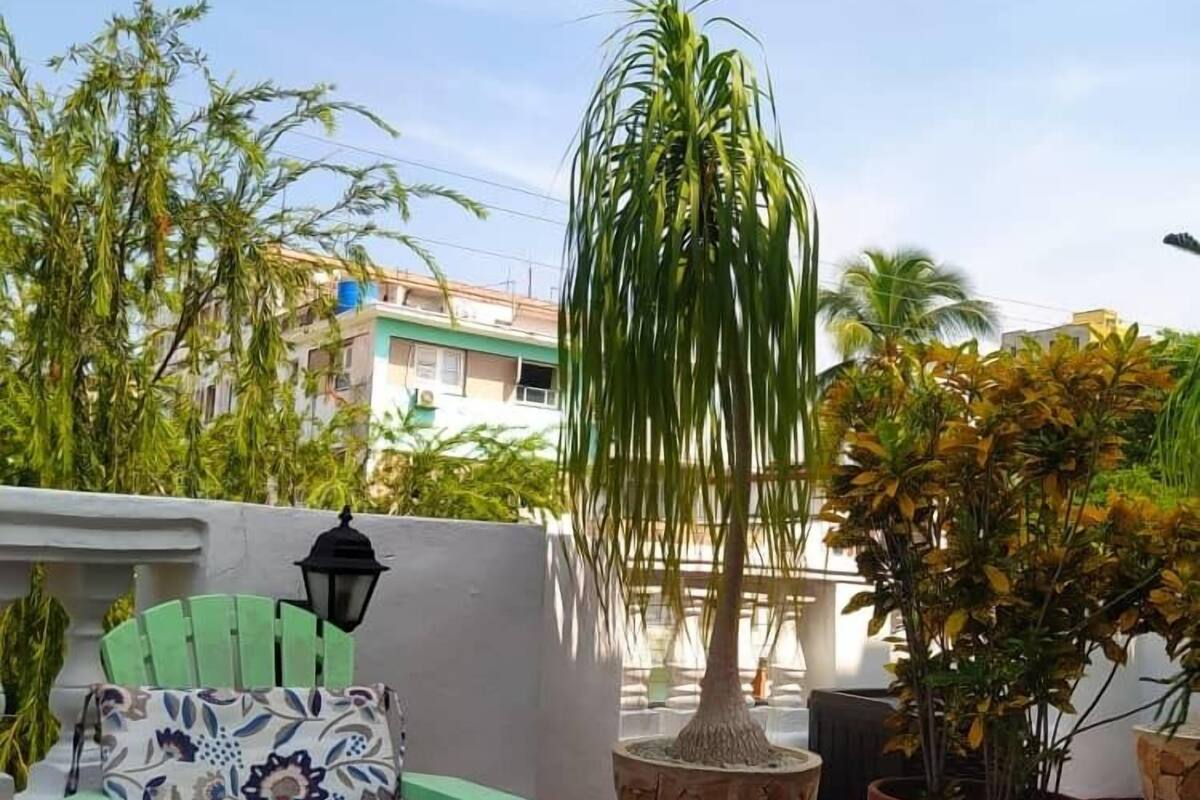 Habitación Deluxe, 1 cama Queen size, balcón, vista a la ciudad (Queen) | Terraza o patio