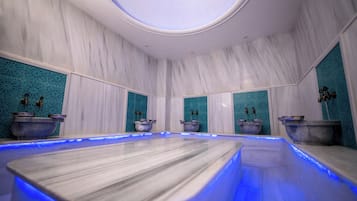 Couples treatment room(s), sauna, steam room, massages