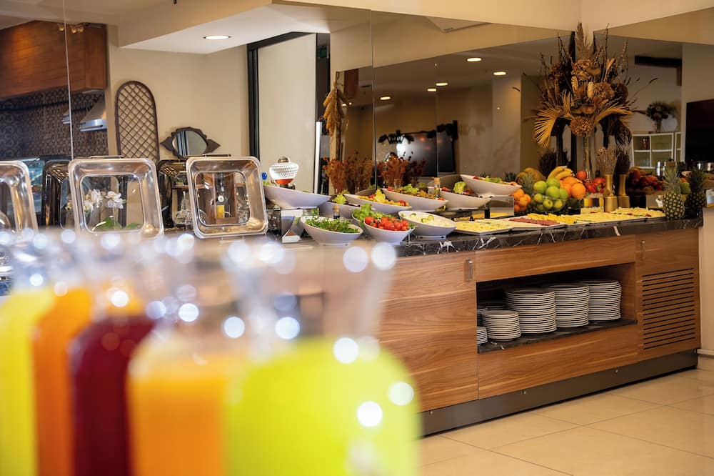 Mari Suites Hotel