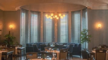Food-Court