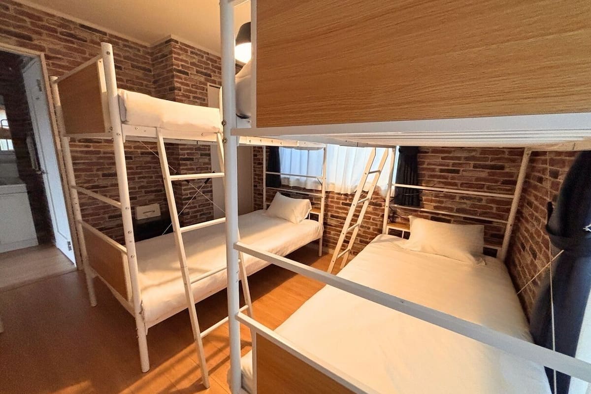 [Max 13 people] 4LDK (100 sqm) / 13 beds / BBQ / 2 parking spaces / Onna 1C,Non Smoking