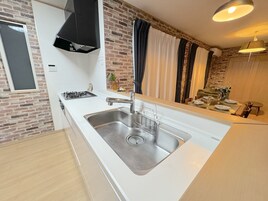 Villa (ONNA 1D) | Cocina privada | Frigorífico, microondas, placa de cocina y arrocera
