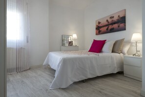 2 bedrooms, cots/infant beds, free WiFi, bed sheets