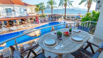 Apartment, 3 Schlafzimmer | Terrasse/Patio