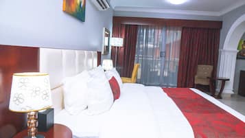 Executive Suite, 1 King Bed | 1 bedroom, Egyptian cotton sheets, premium bedding, down comforters
