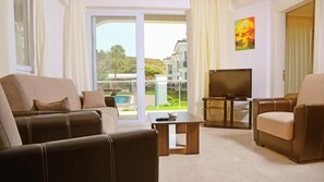 Apartment, 2 Bedrooms | Living room