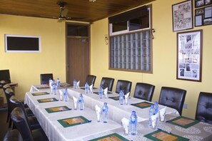 Meeting facility - Jesiwa B's Little Palace (Accra)