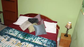 Memory-foam beds, in-room safe, desk, laptop workspace