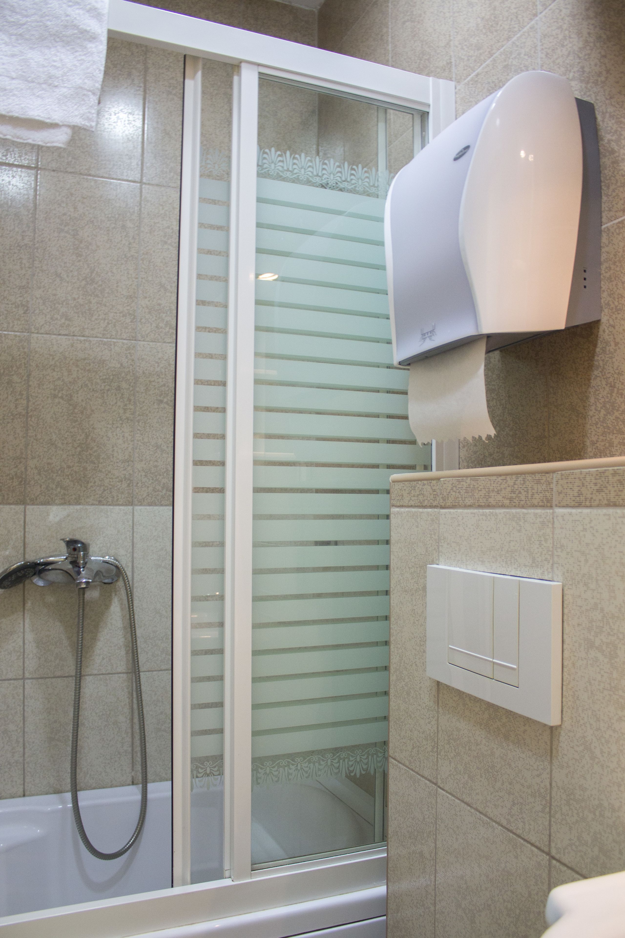Ducha del cuarto de baño