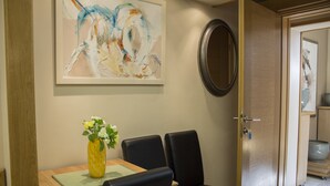 Egyptian cotton sheets, premium bedding, minibar, desk - Residence Prime Luxury (Sarajevo)