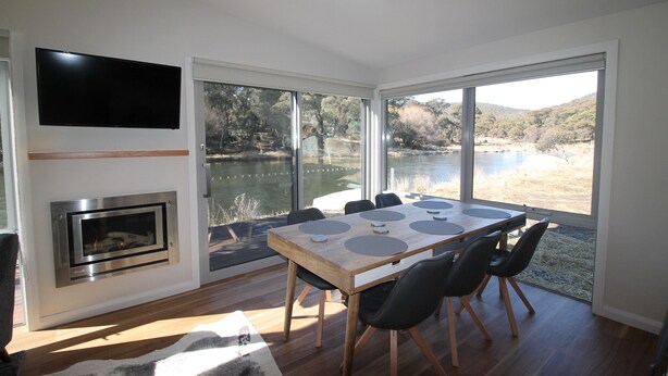 Chalet, 2 chambres | Restauration dans la chambre
