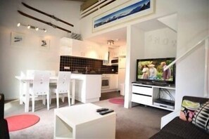 Cabin, 1 Bedroom | Living area - Riverside Cabins - 1 bedroom + Loft (Thredbo)