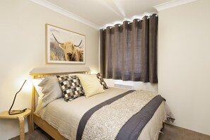 Apartment, 3 Bedrooms | 3 bedrooms, iron/ironing board, free WiFi, bed sheets