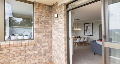 Avalanche 6 - Sophisticated style & modern comfort with a central location