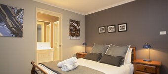 Acacia 2 - Luxurious Holiday Townhouse