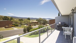 Townhome, 3 Bedrooms | BBQ/picnic Area - Acacia 2 - Luxurious Holiday Townhouse (Jindabyne)