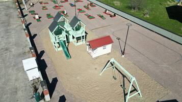 Children's play area - outdoor