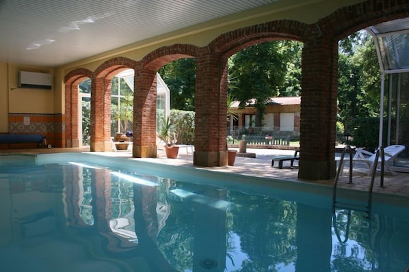 Indoor pool, seasonal outdoor pool