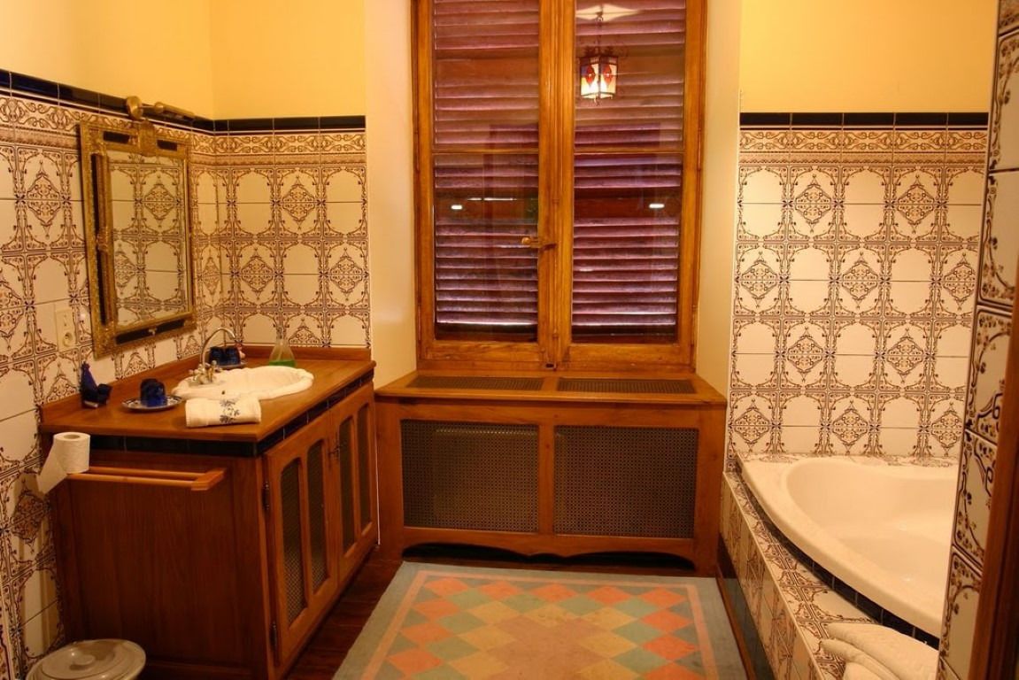 family room | bathroom | free toiletries, hair dryer, towels