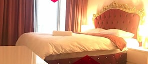 Brankas, meja kerja, Wi-Fi gratis, dan dapat diakses tamu berkursi roda