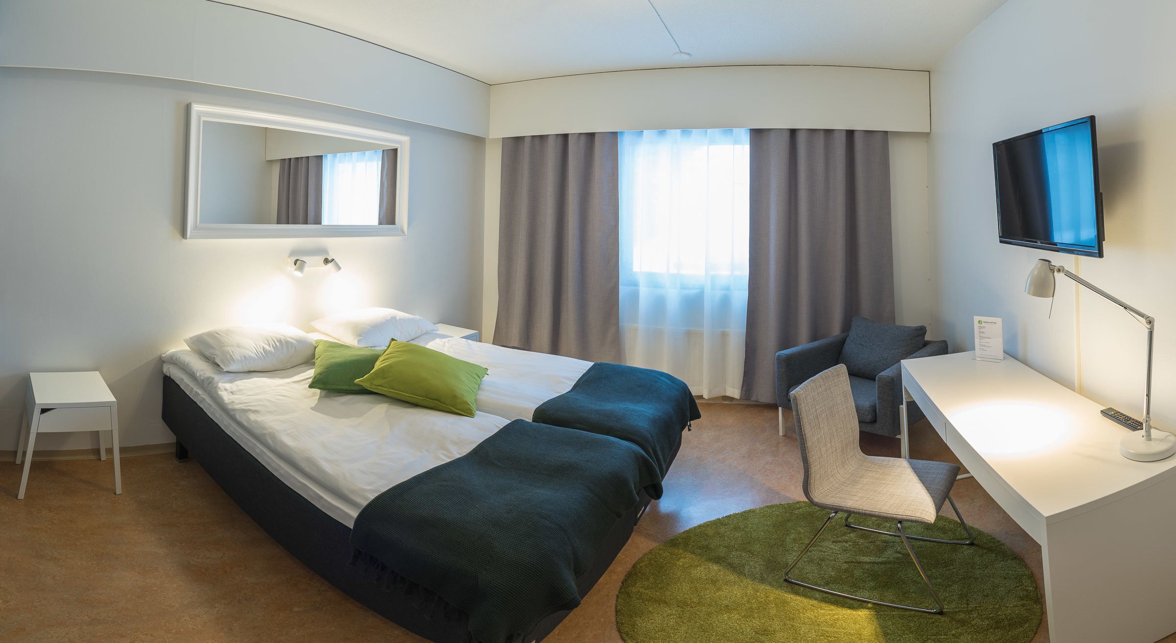 Desk, free WiFi, bed sheets