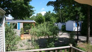 Casa rodante, varias camas | Terraza o patio