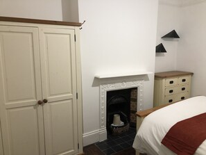 Miscellaneous - Marble Apartments Tooting Broadway (London)