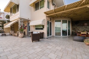Villa Deluxe, 5 habitaciones, frente a la playa | Terraza o patio