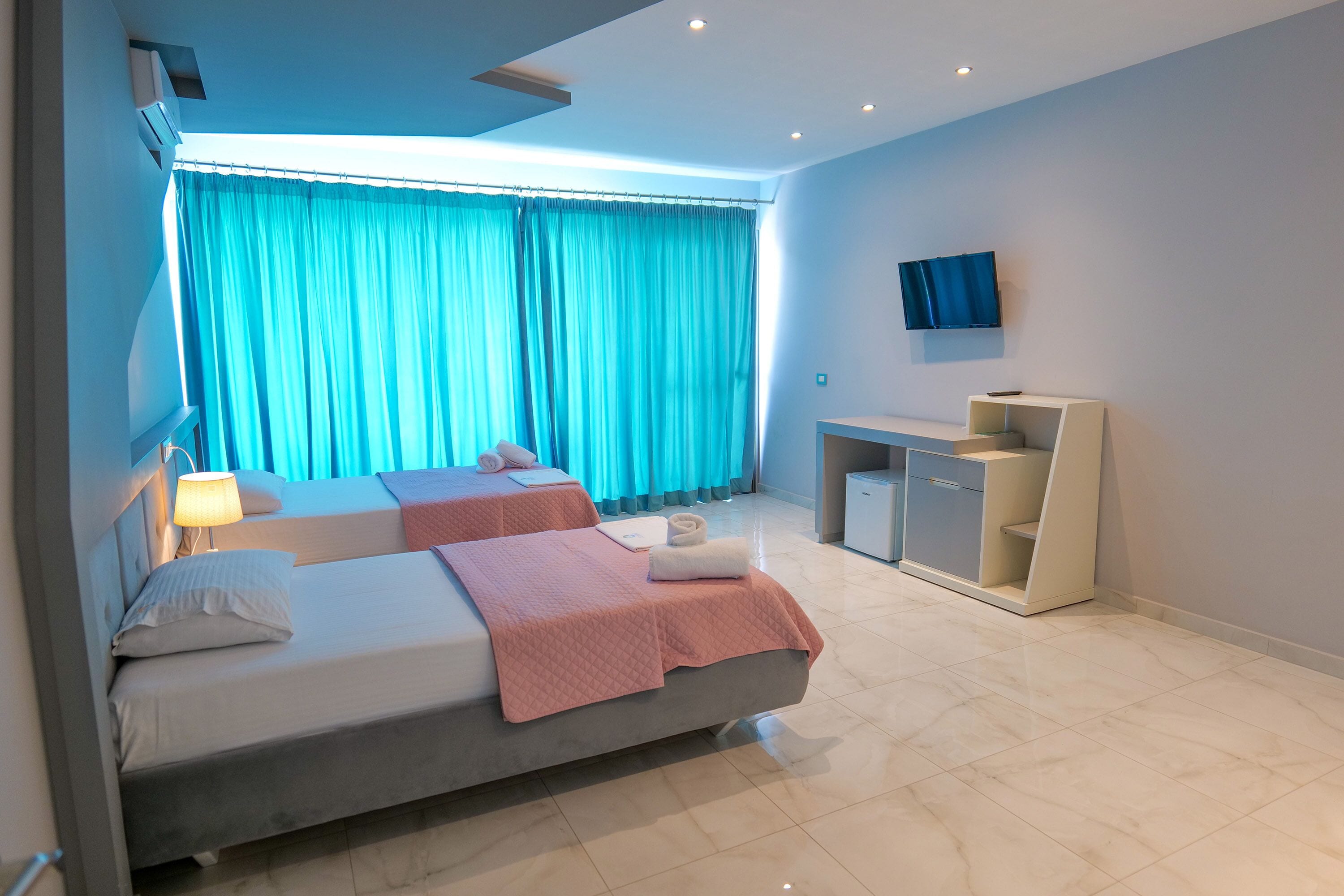 Photo - Oceanic Overview Suites